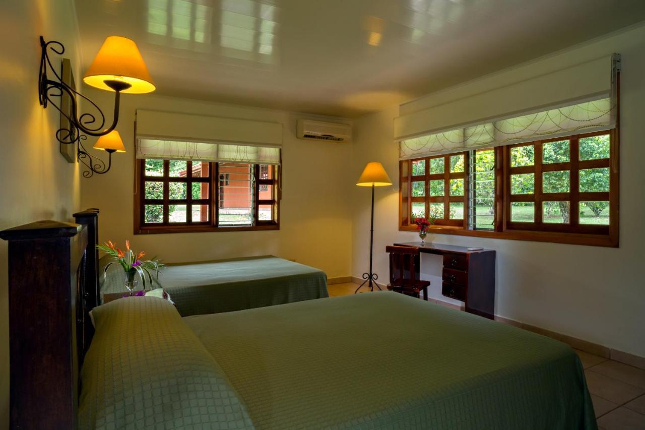 Natural Lodge Cano Negro エクステリア 写真